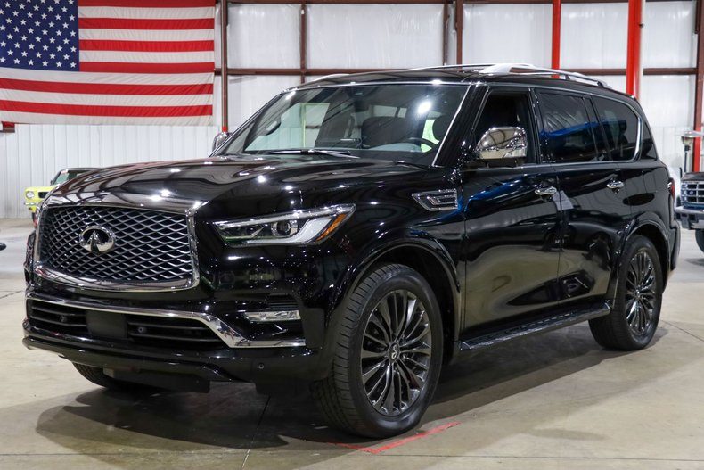 2023 Infiniti QX80 — photo 1 of 13